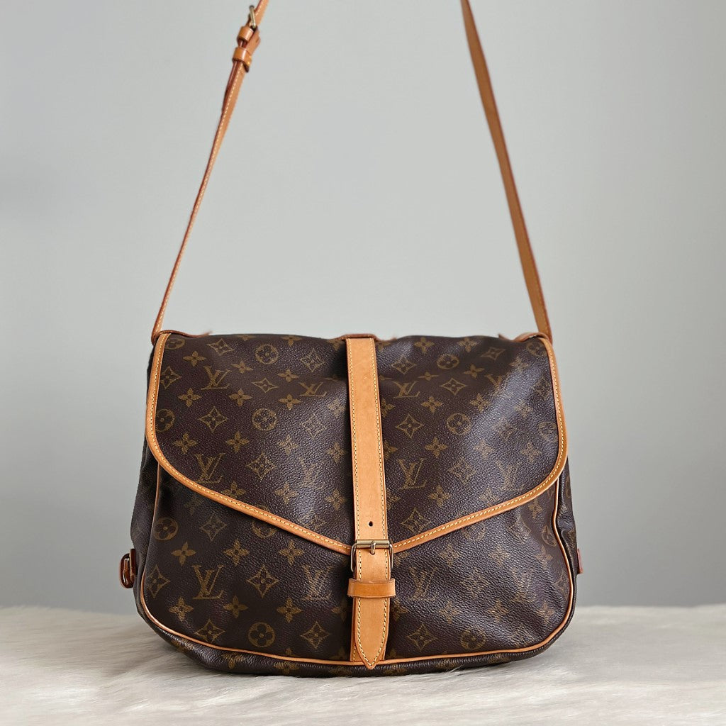 Louis Vuitton Monogram Double Sided Saumur 35 Crossbody Shoulder Bag E