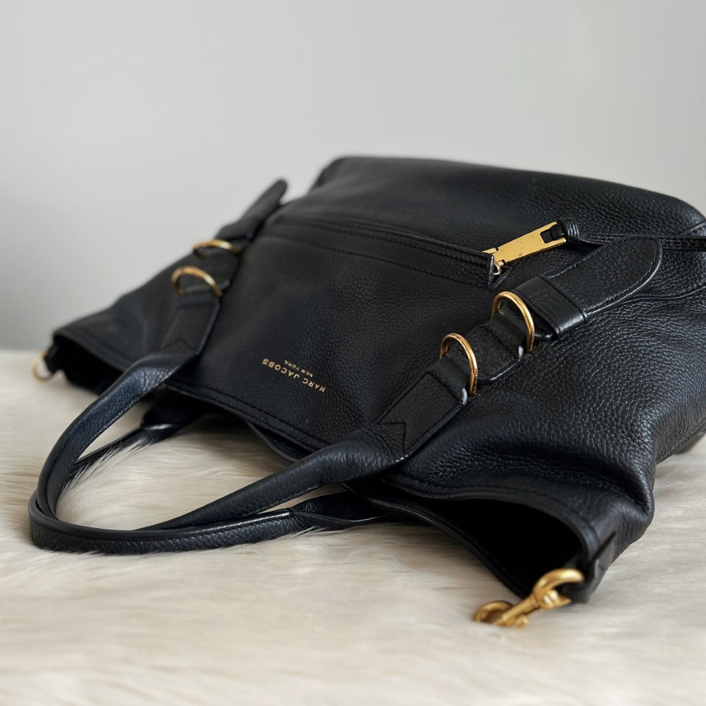 Marc Jacobs Black Leather Ring Detail 2 Way Shoulder Bag + Pouch