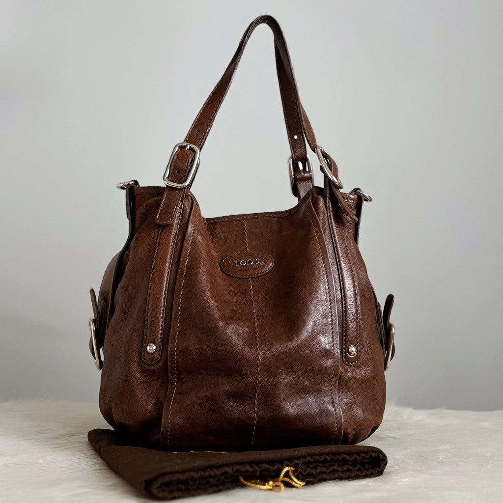 Tod's Brown Leather Front Logo Shoulder Bag