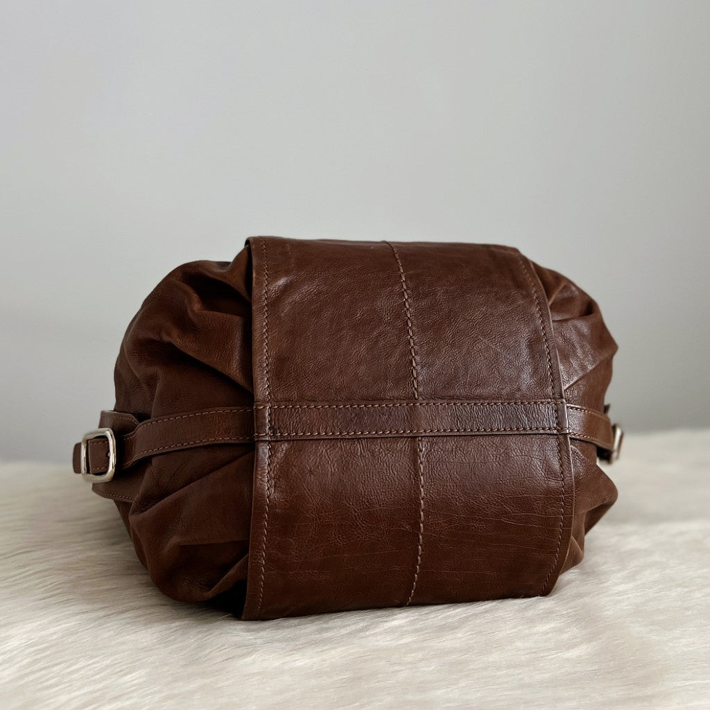 Tod's Brown Leather Front Logo Shoulder Bag