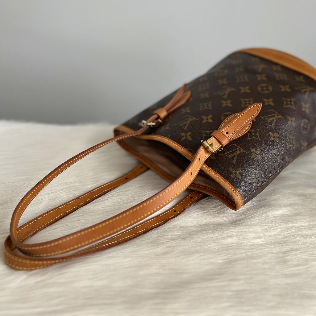 Louis Vuitton Signature Monogram Bucket PM Shoulder Bag