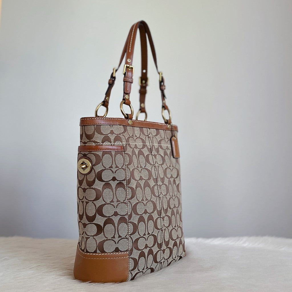 Coach Signature Monogram Side Turn Lock Detail Shoulder Bag