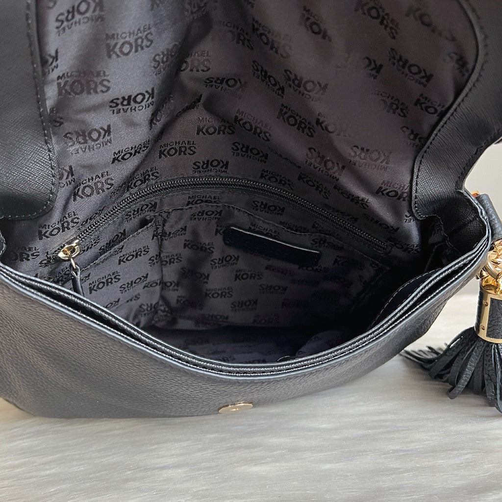 Michael Kors Black Leather Tassel Detail 2 Way Shoulder Bag Like New