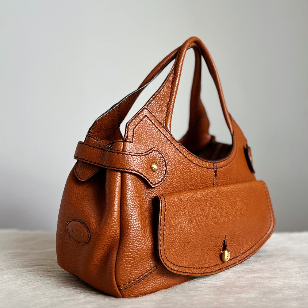 Tod's Caramel Leather Front Pocket Shoulder Bag Excellent