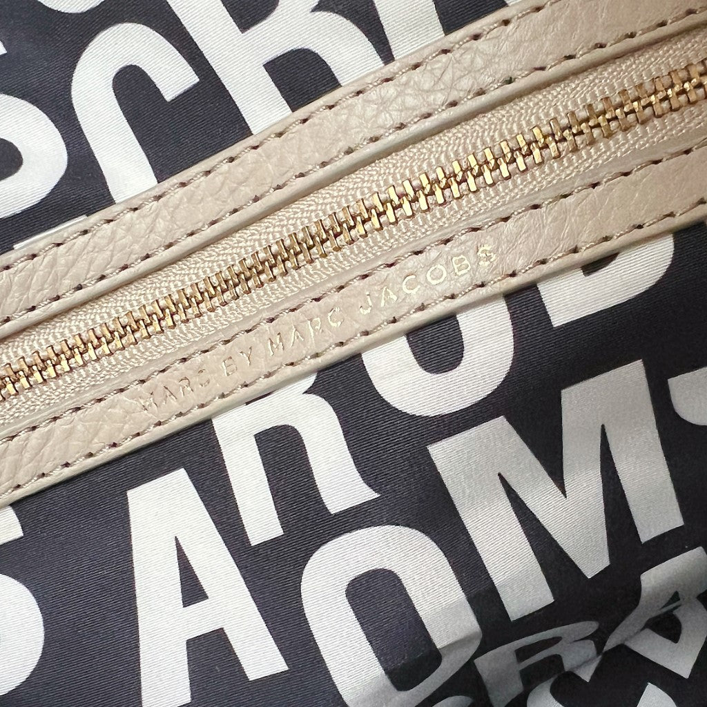 Marc Jacobs Light Mocha Leather Classic Q 2 Way Shoulder Bag