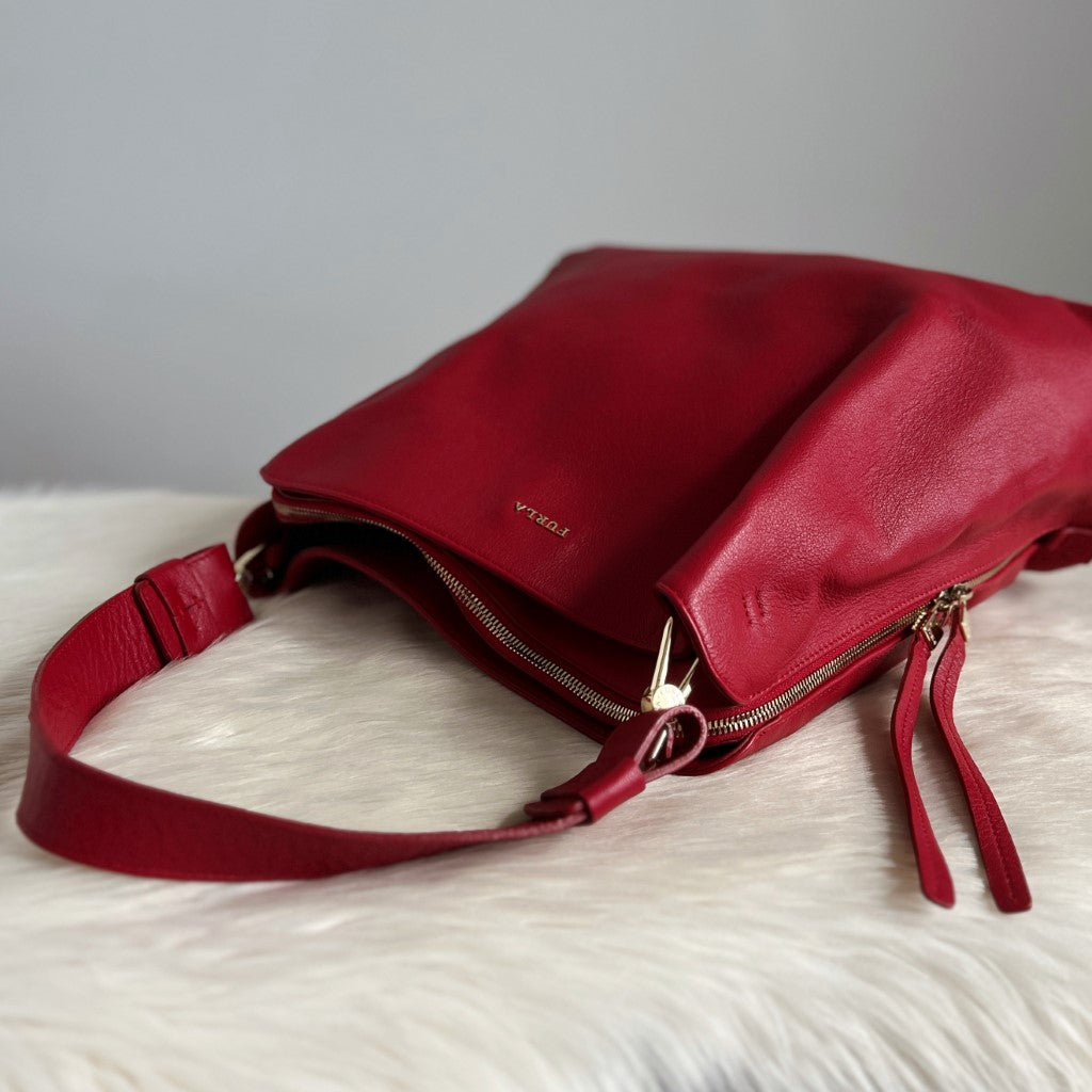 Furla Red Leather Slouchy Triple Compartment Shoulder Bag Excellent