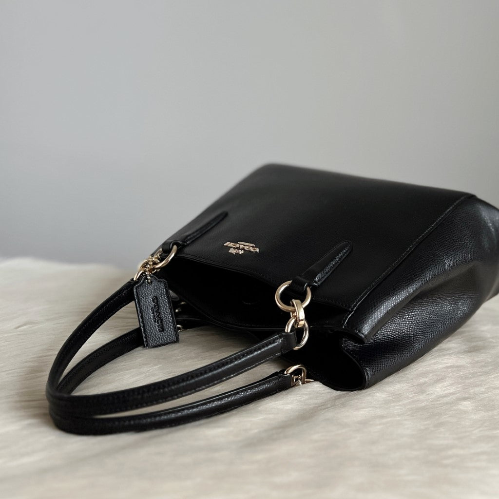 Coach Black Leather Triple Compartment 2 Way Shoulder Bag Like New