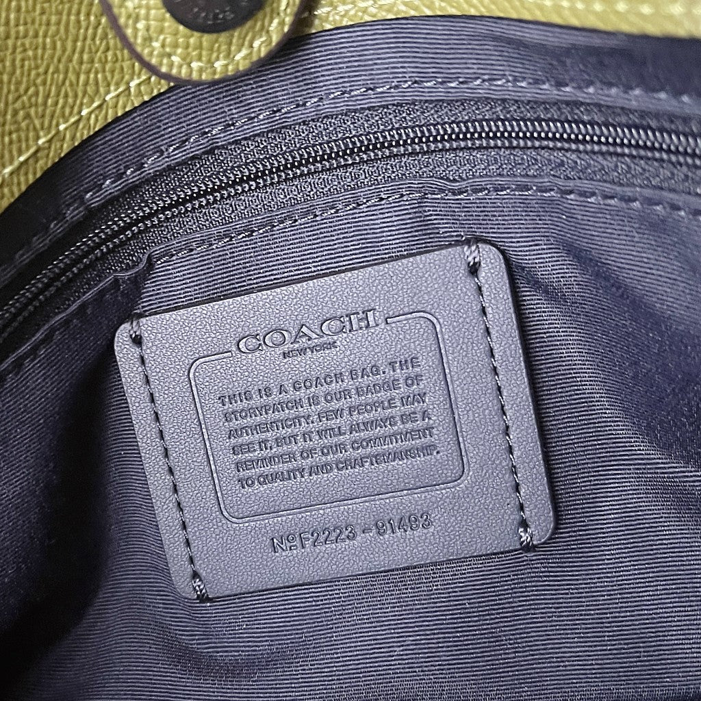 Coach Olive Leather Triple Compartment 2 Way Shoulder Bag Like New