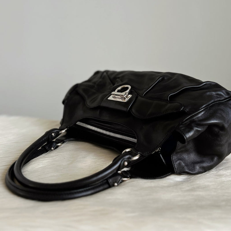 Salvatore Ferragamo Black Leather Signature Ring Buckle Shoulder Bag