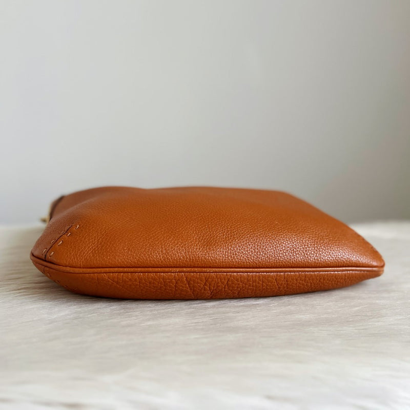 Fendi Caramel Leather Slouchy Crossbody Shoulder Bag