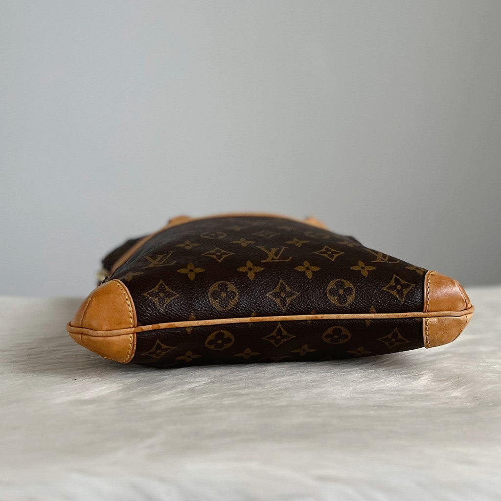 Louis Vuitton Signature Monogram Coussin GM Shoulder Bag