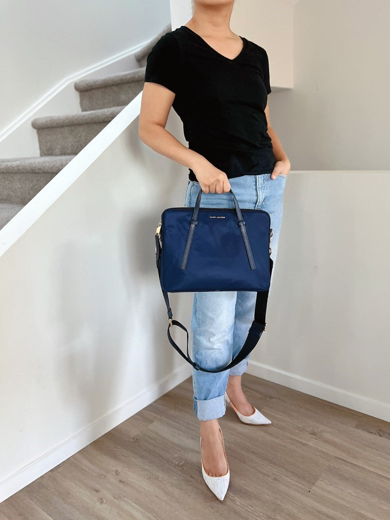 Marc Jacobs Navy Front Logo 2 Way Laptop Shoulder Bag Like New