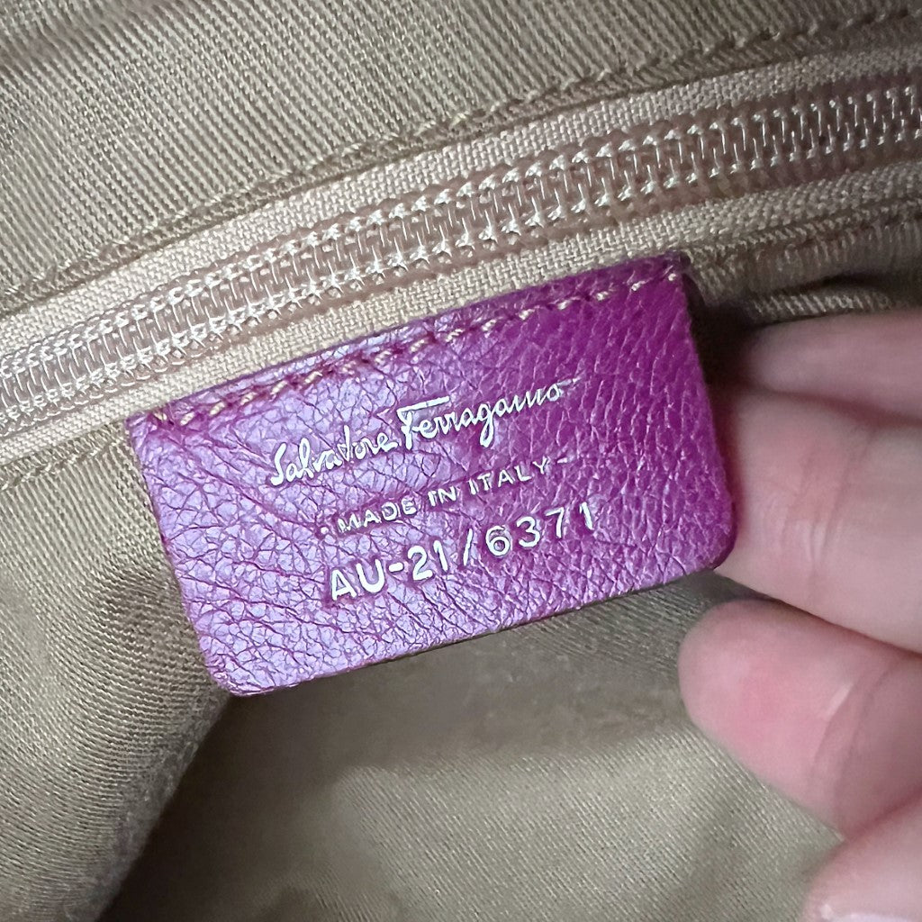 Salvatore Ferragamo Purple Leather Signature Chain Detail Shoulder Bag