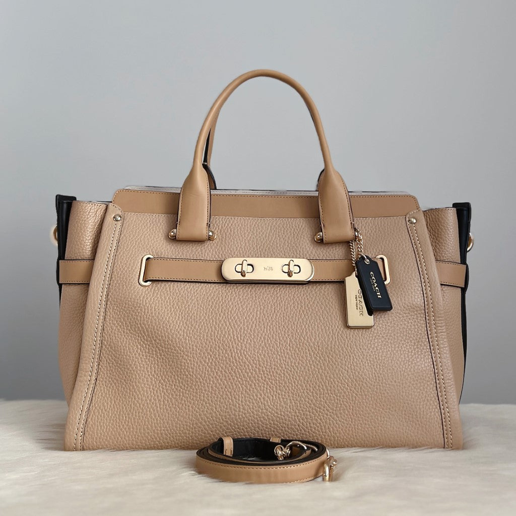 Coach Two Tone Leather Turn Lock Detail Large 2 Way Shoulder Bag Excellent