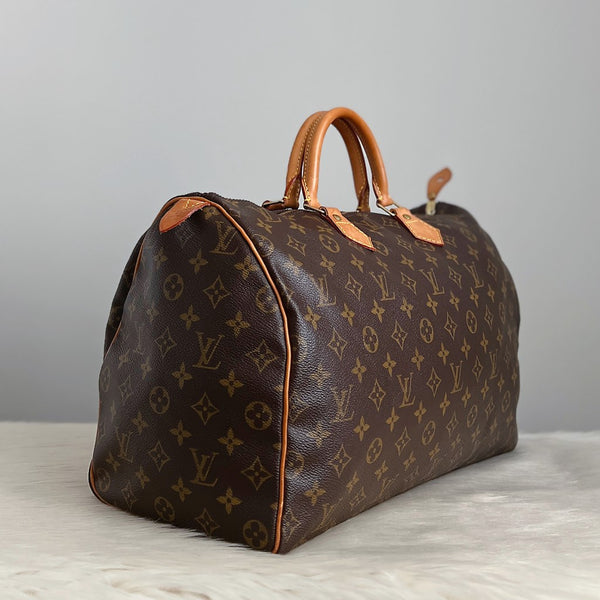 Louis Vuitton Signature Monogram Large Speedy 40 Bag