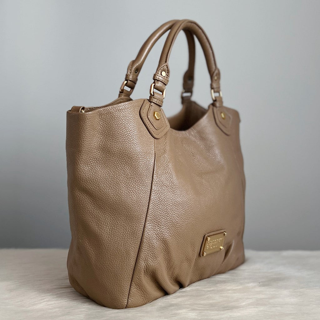 Marc Jacobs Mocha Leather Front Logo Large 2 Way Shoulder Bag