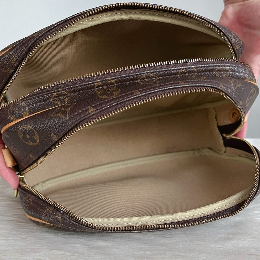 Louis Vuitton Signature Monogram Reporter PM Shoulder Bag