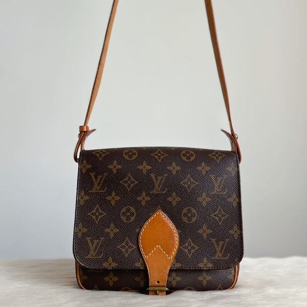 Louis Vuitton Signature Monogram Cartouchiere MM Crossbody Shoulder Bag