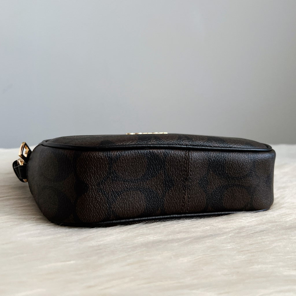 Coach Black Leather Monogram Patchwork Crossbody Shoulder Bag Like New