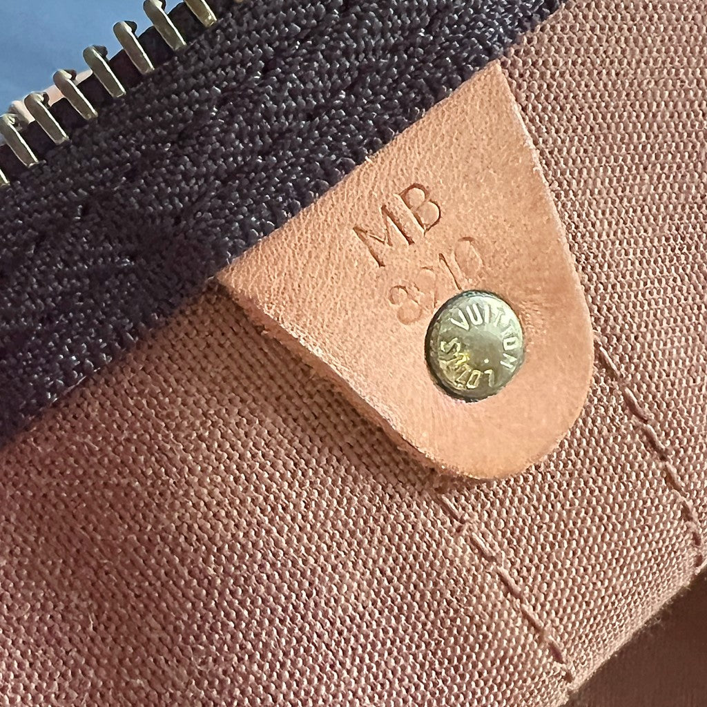 Louis Vuitton Signature Monogram Keepall 50 Travel Bag
