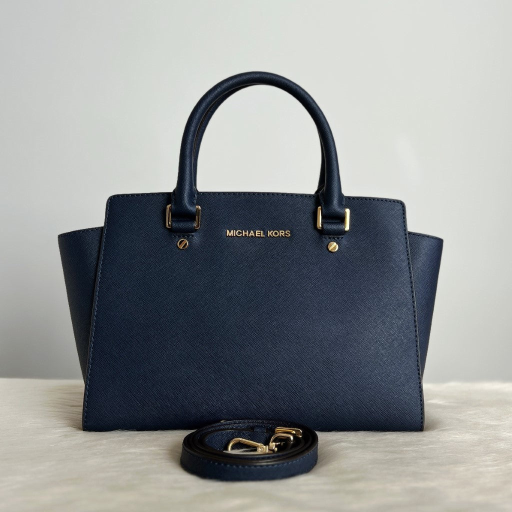 Michael kors handbags navy hotsell