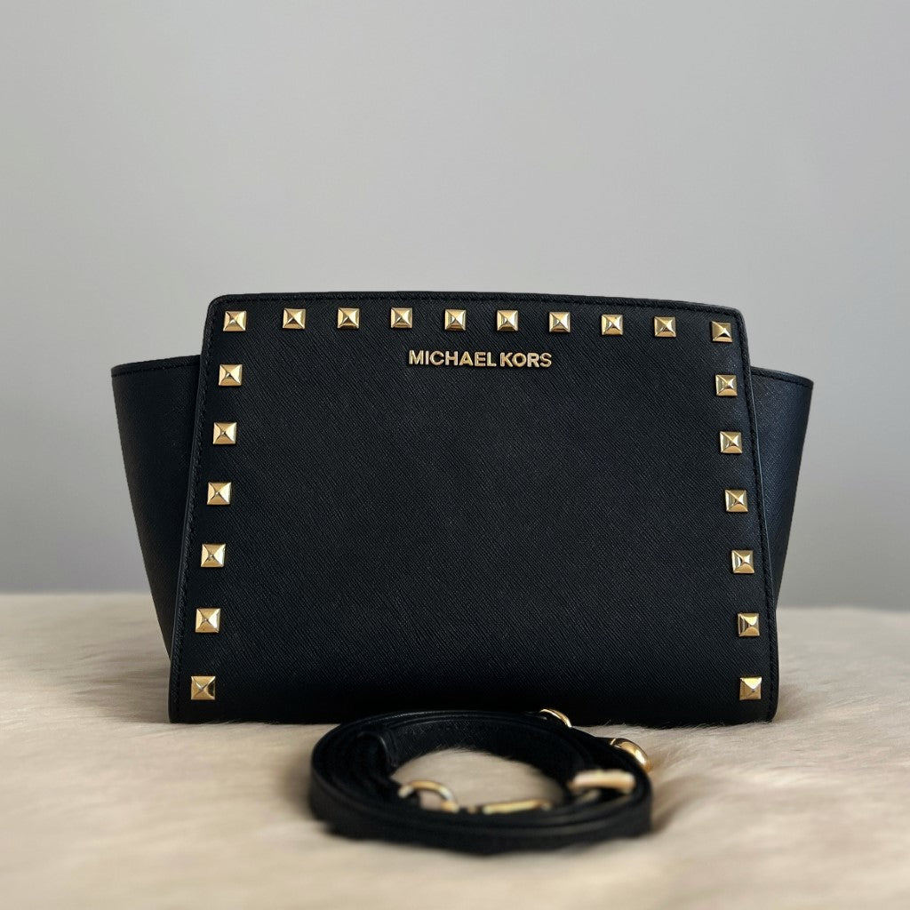 Michael kors selma studded crossbody best sale