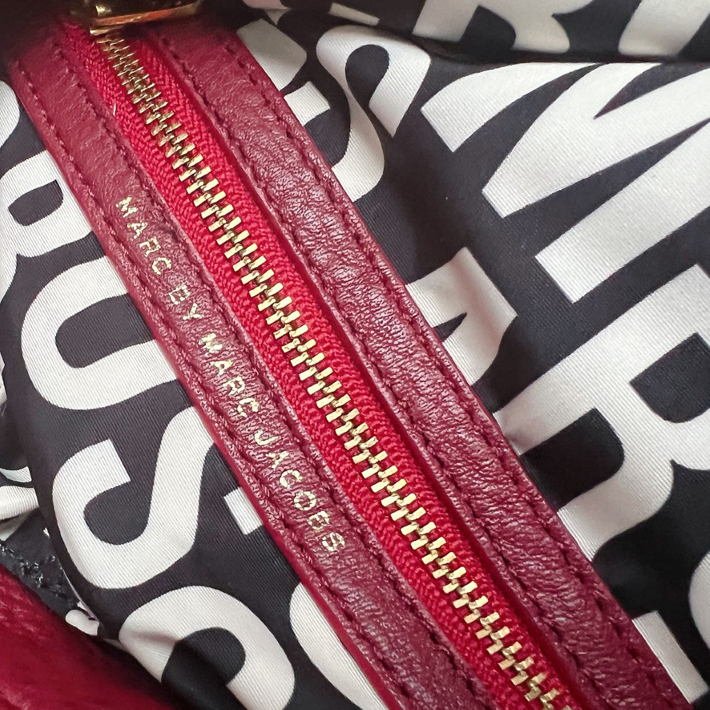 Marc Jacobs Two Tone Leather Front Logo Zip Flap Crossbody Shoulder Bag