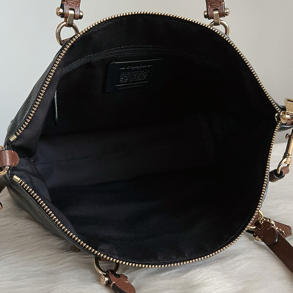 Coach Two Tone Leather Front Zip Pocket 2 Way Shoulder Bag Like New
