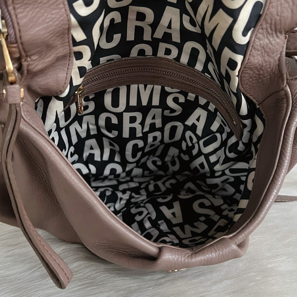 Marc Jacobs Taupe Leather Front Logo Zip Flap Crossbody Shoulder Bag