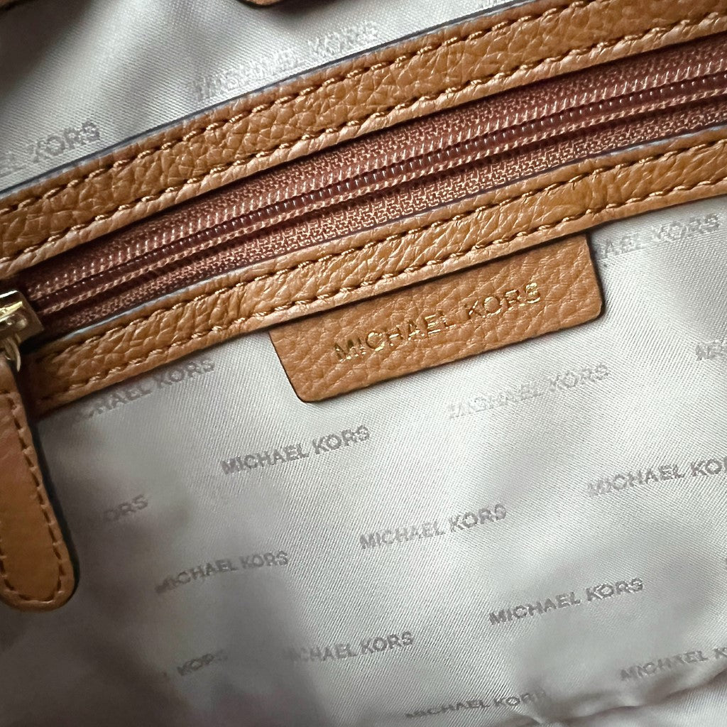 Michael Kors Caramel Leather Gold Stud Detail 2 Way Shoulder Bag Excellent