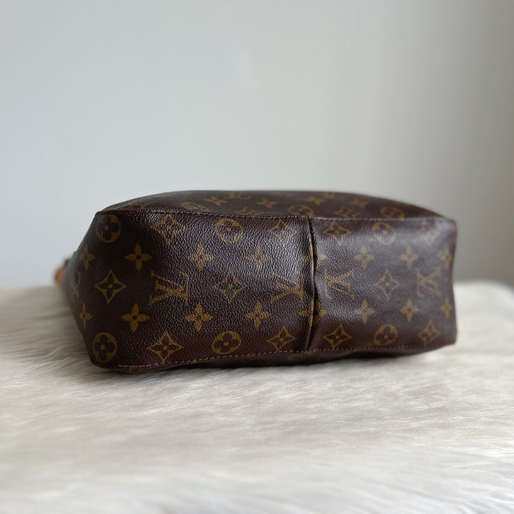 Louis Vuitton Signature Monogram Looping GM Shoulder Bag