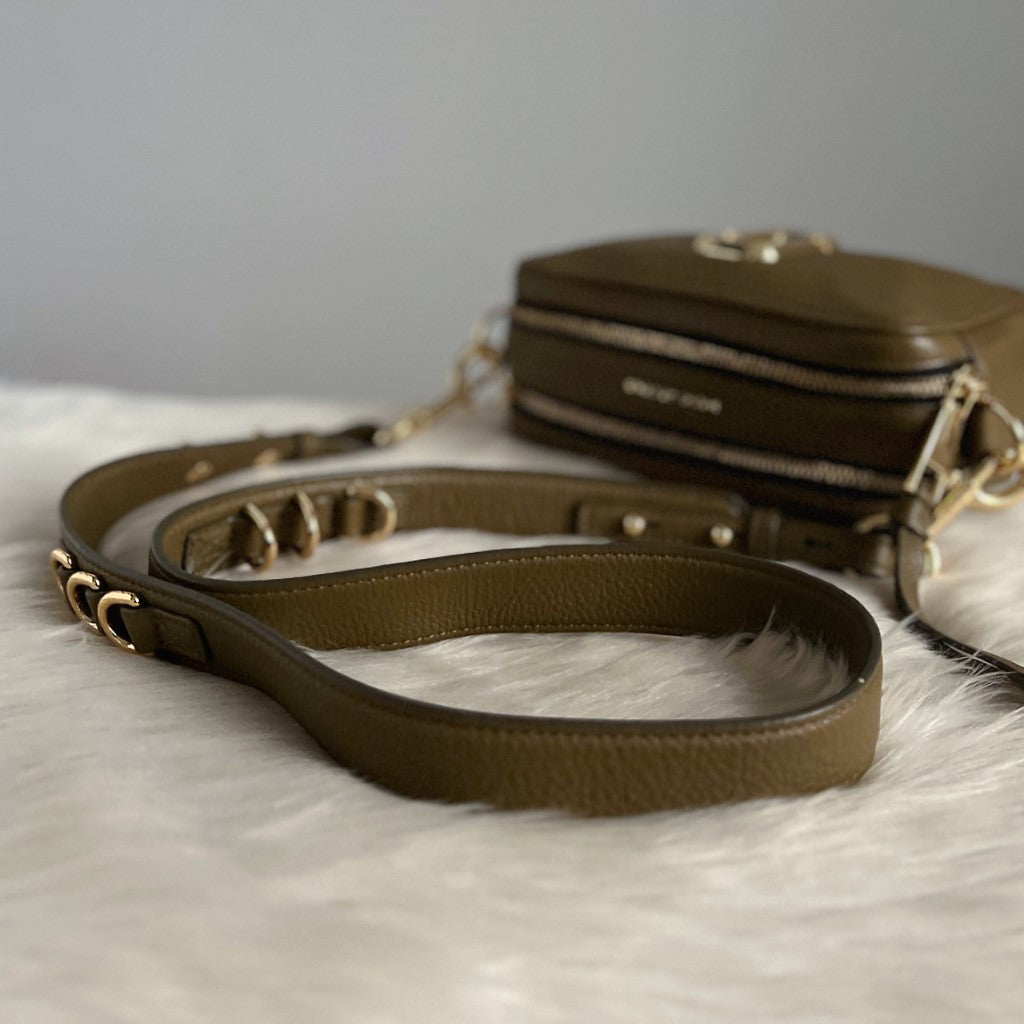 Marc Jacobs Olive Leather Camera Crossbody Shoulder Bag Excellent