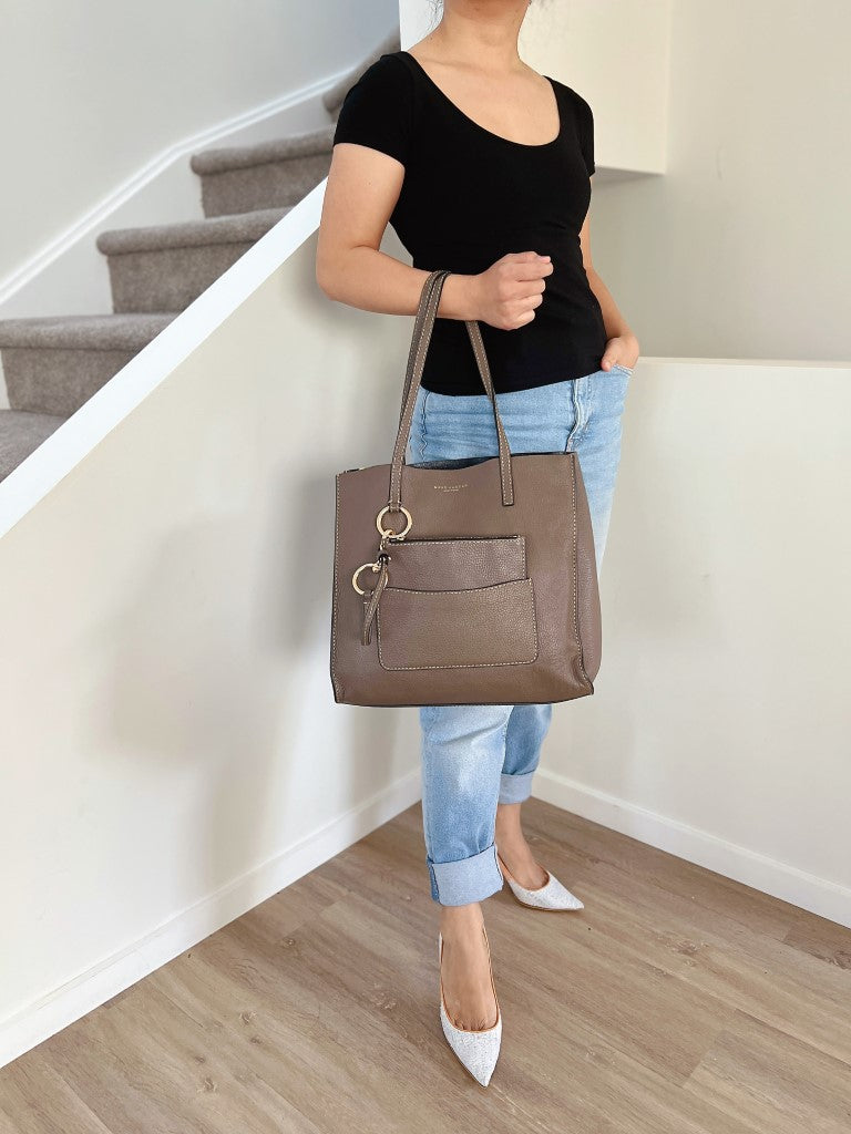 Marc Jacobs Taupe Leather Triple Compartment Shoulder Bag + Pouch Excellent