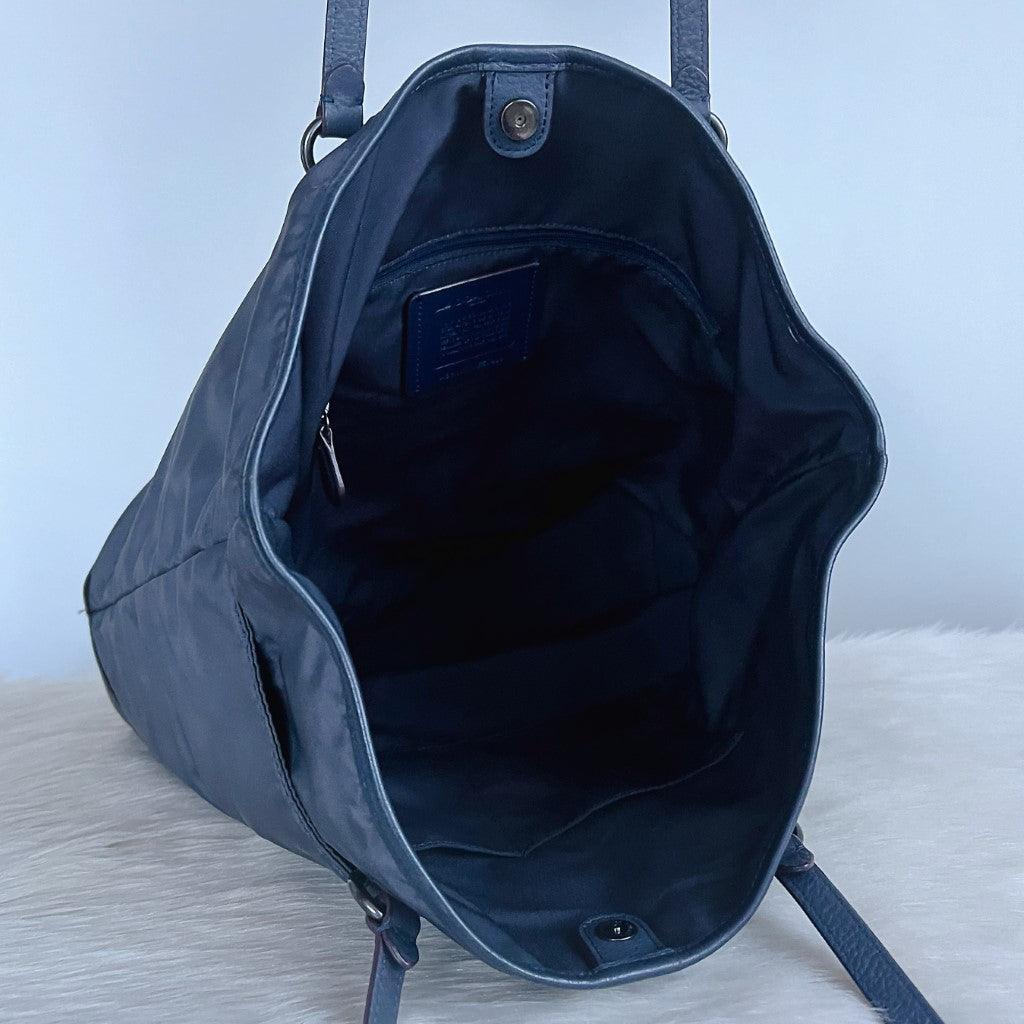 Coach Navy Leather Patchwork Front Turn Lock Shoulder Bag Excellent