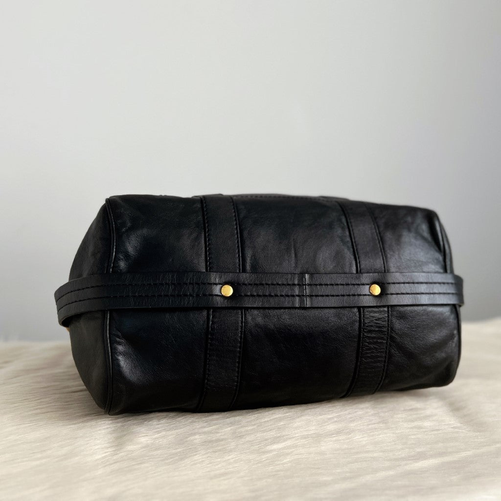 Marc Jacobs Black Leather Front Trun Lock 2 Way Shoulder Bag Excellent