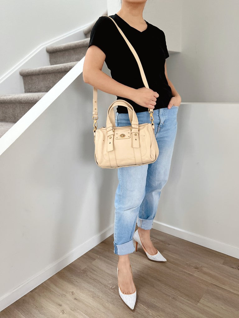 Marc Jacobs Beige Leather Front Turn Lock 2 Way Shoulder Bag