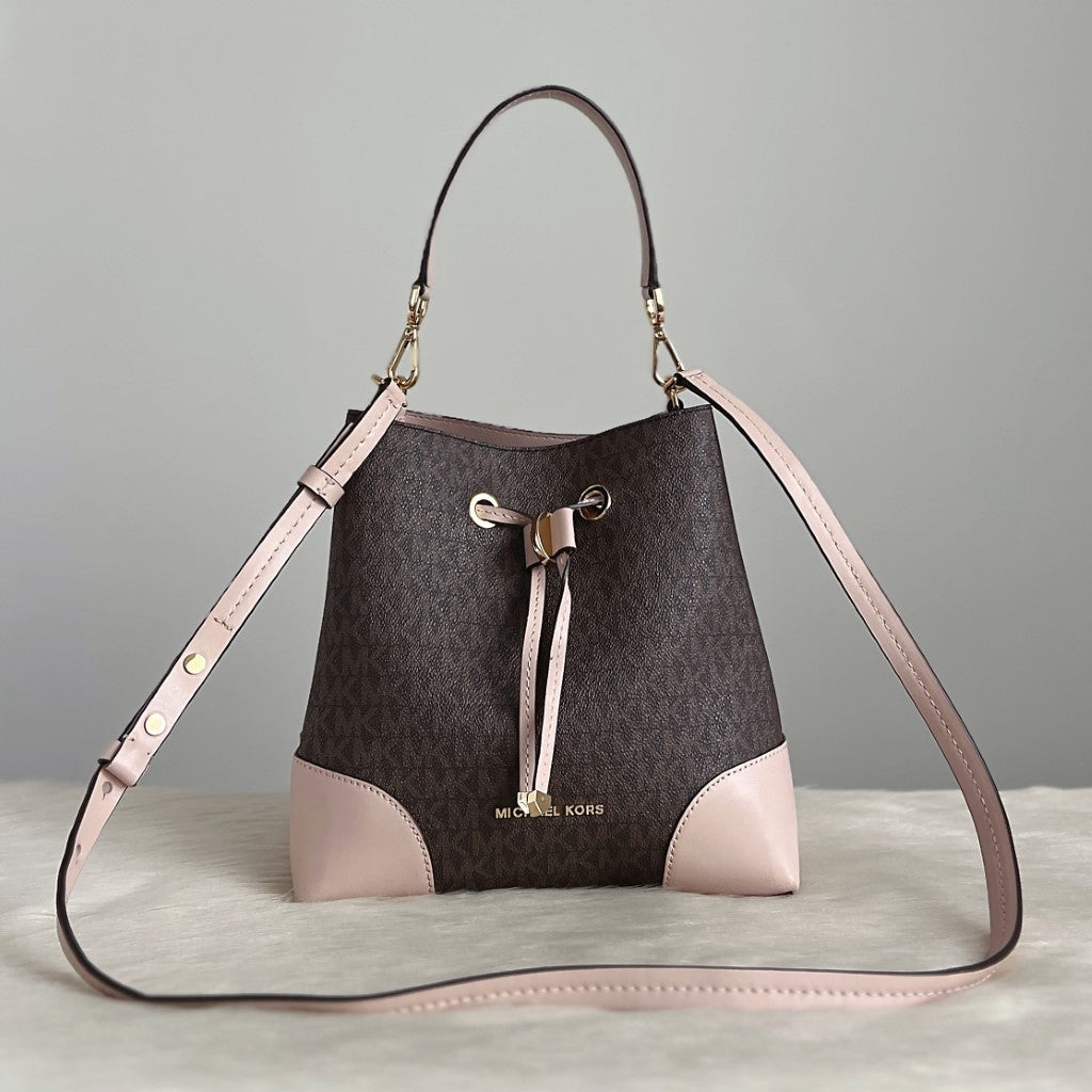 Michael kors drawstring bucket bag best sale