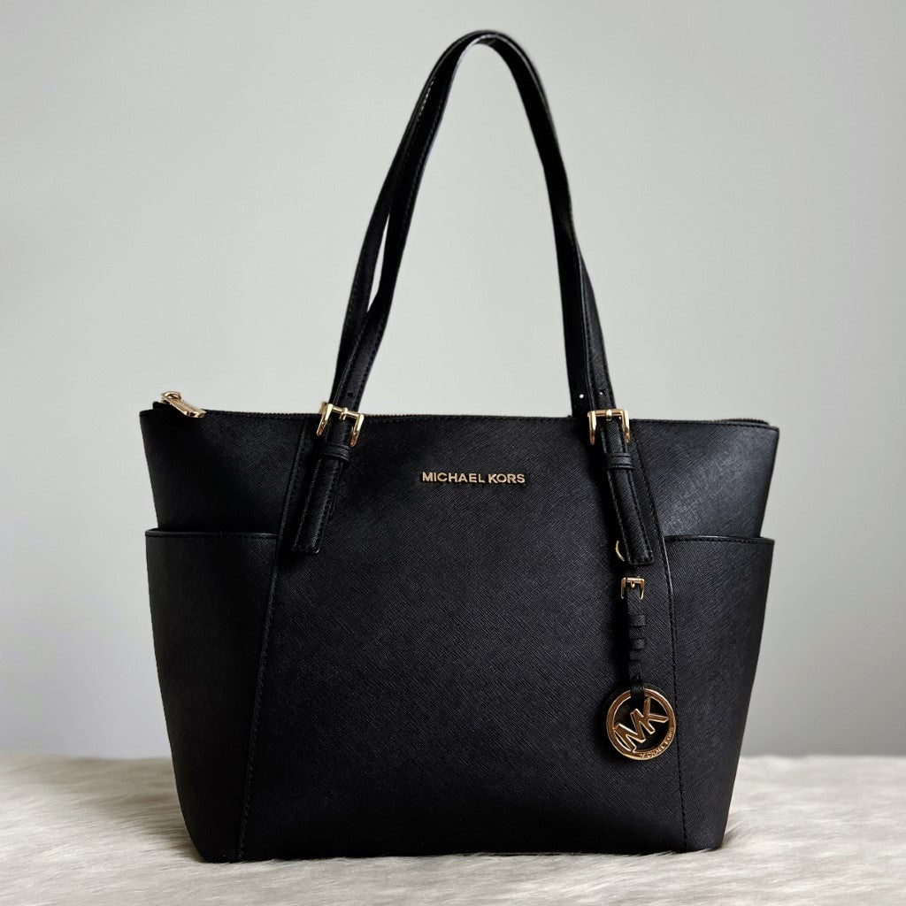 Michael Kors Black Leather MK Charm Career Shoulder Bag Excellent