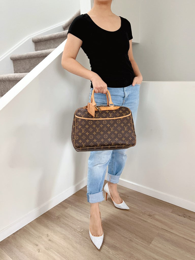 Louis Vuitton Signature Monogram Deauville Tote Full Set
