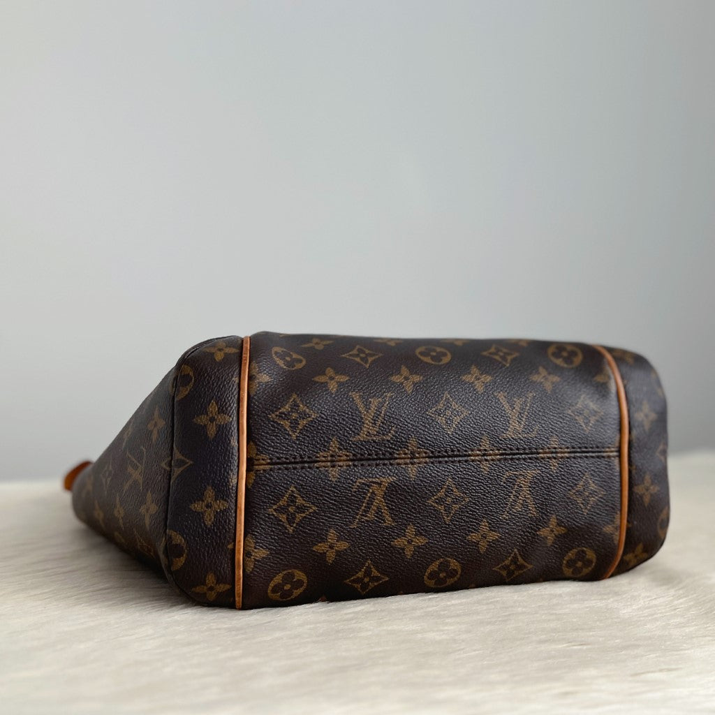 Louis Vuitton Signature Monogram Totally MM Shoulder Bag