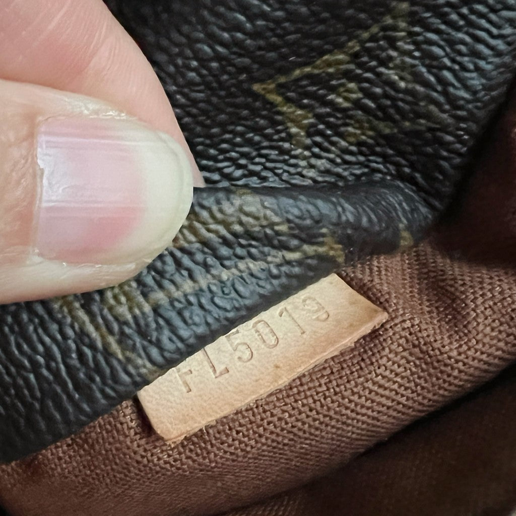 Louis Vuitton Signature Monogram Totally MM Shoulder Bag