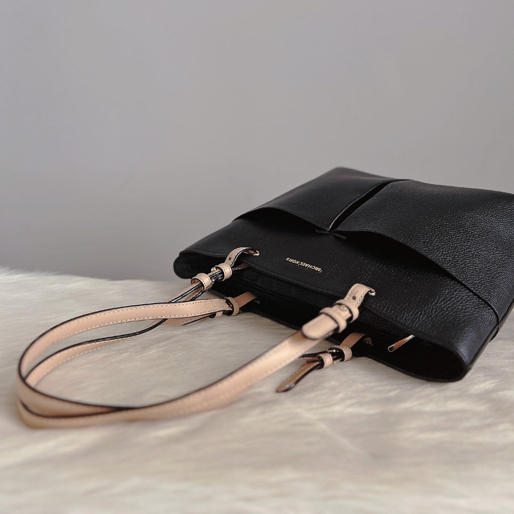 Michael Kors Two Tone Leather Front Pocket Career Shoulder Bag Like New
