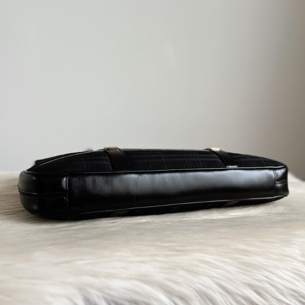 Max Mara Black Leather Check Pattern Shoulder Bag Excellent