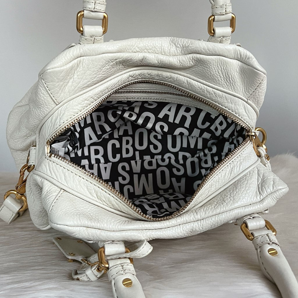 Marc Jacobs White Leather Classic Q 2 Way Shoulder Bag