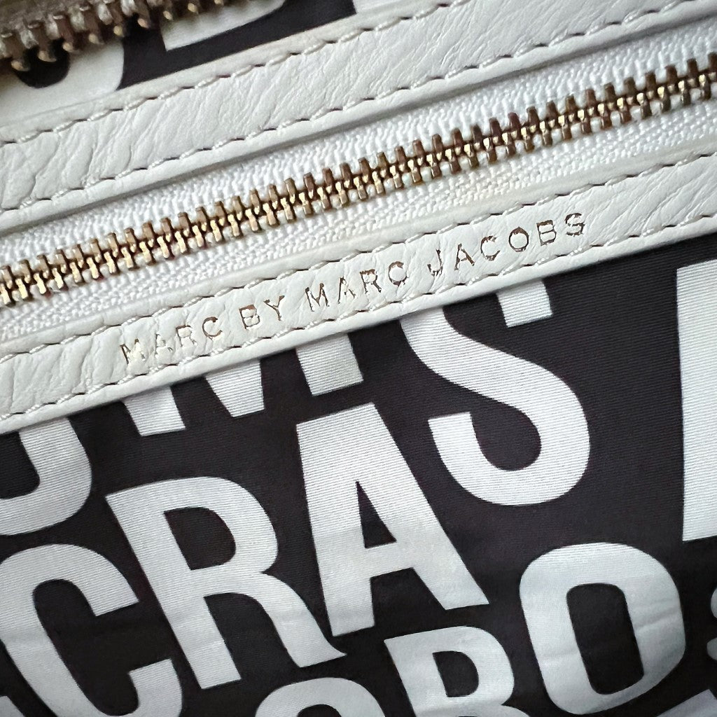 Marc Jacobs White Leather Classic Q 2 Way Shoulder Bag