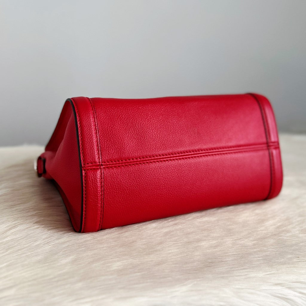 Alexander McQueen Red Leather Signature Skeleton Charm 2 Way Shoulder Bag Excellent