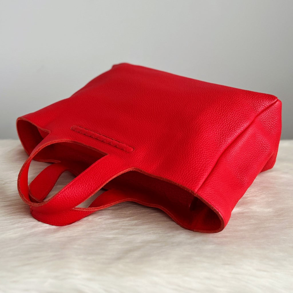 Bottega Veneta Red Leather Intrecciato Detail Large Tote Bag Excellent