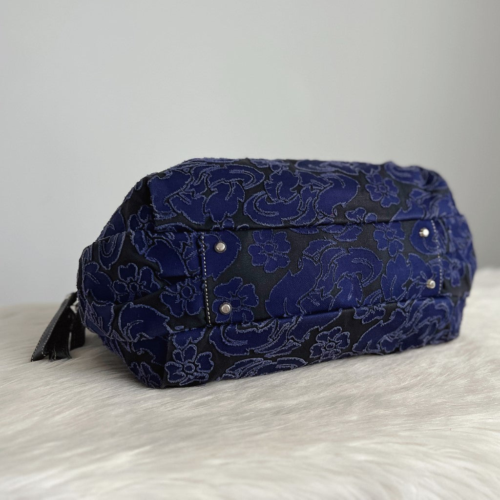 Vivienne Westwood Black Leather Floral Pattern Tote Bag Excellent