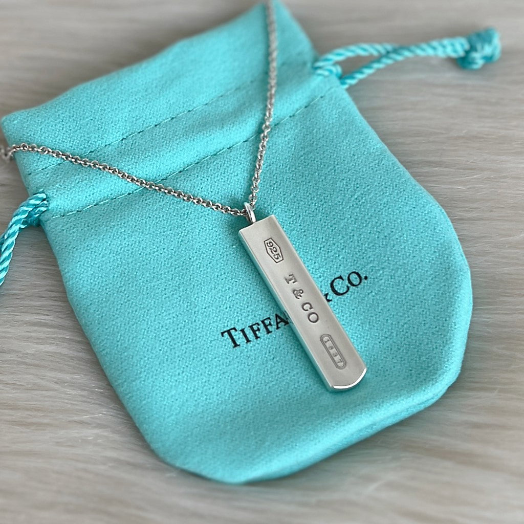 Tiffany & Co. Maker Tag Silver Tiffany Bean Necklace Excellent