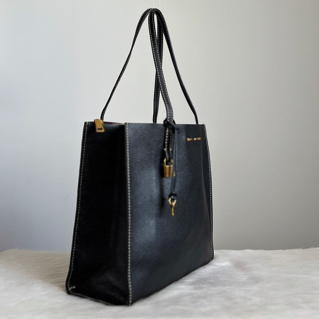 Marc Jacobs Black Leather Triple Compartment Shoulder Bag Excellent